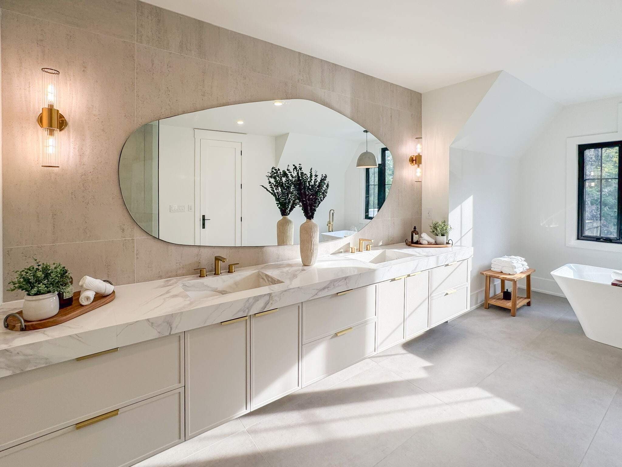 A bathroom renovated by Platinum Bathrooms